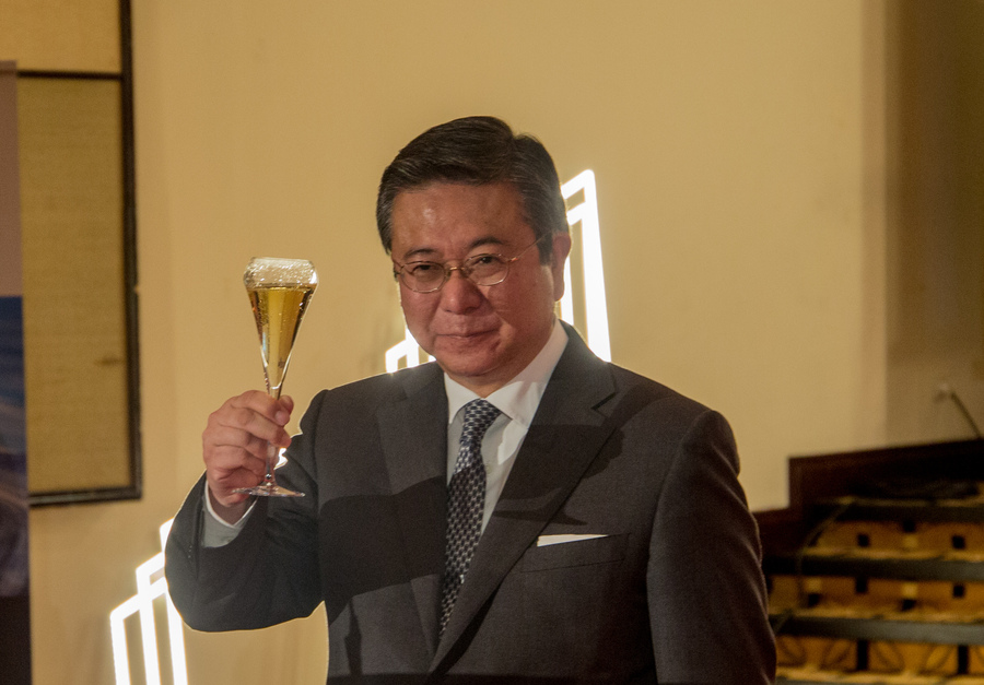 Mitsubishi Middle East and Africa President Mr. TakahashiÂ Masahiko proposes a toast during the Friday 20 December launch of the PHEV Outlander. Rwanda is the first country in Africa to launch the PHEV after its debut in Dubai last November. / Dan Nsengiyumva