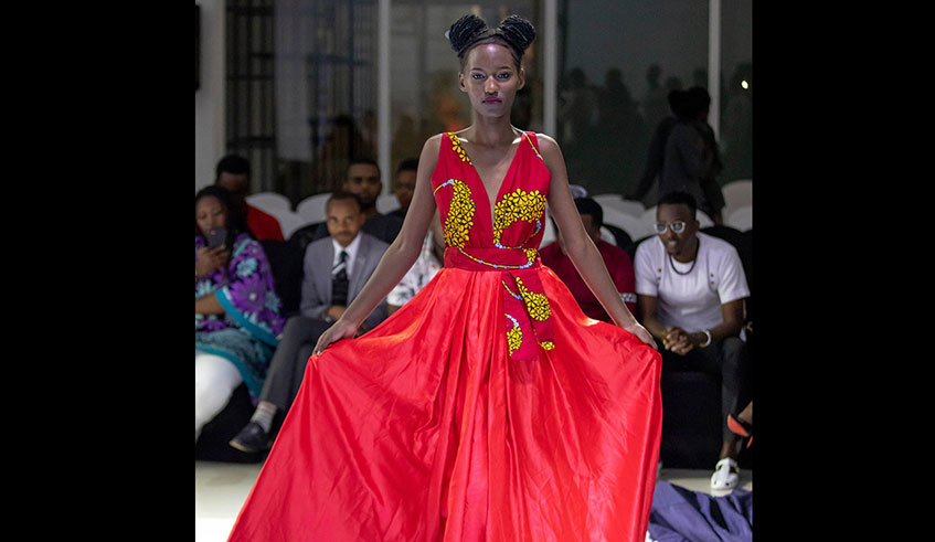 A model hits the runway during at Rwanda Cultural Fashion show back in September. Photos: File.