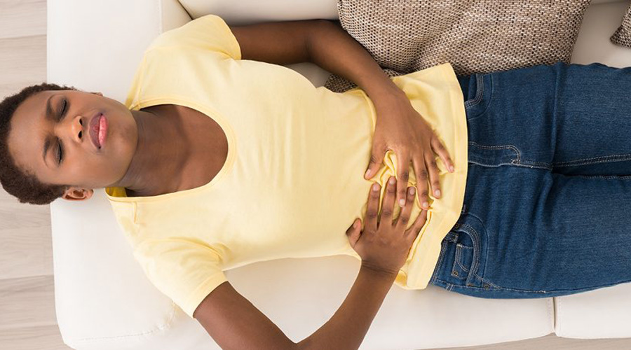 Symptoms of appendicitis may include sudden pain that begins on the right side of the lower abdomen. 