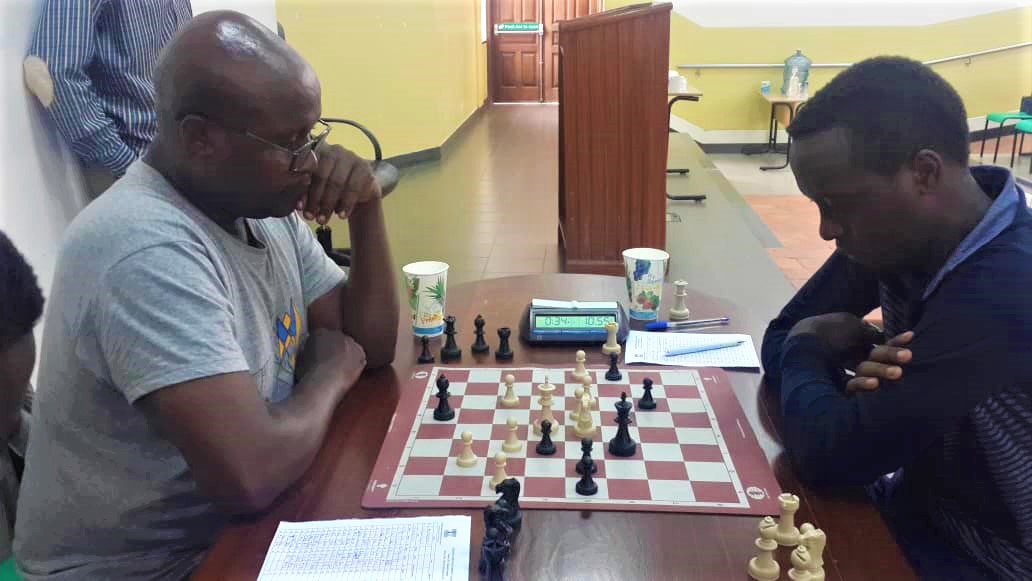 The match between Fidele Mutabazi (L) and Elyse Tuyizere lasted for over three hours. 