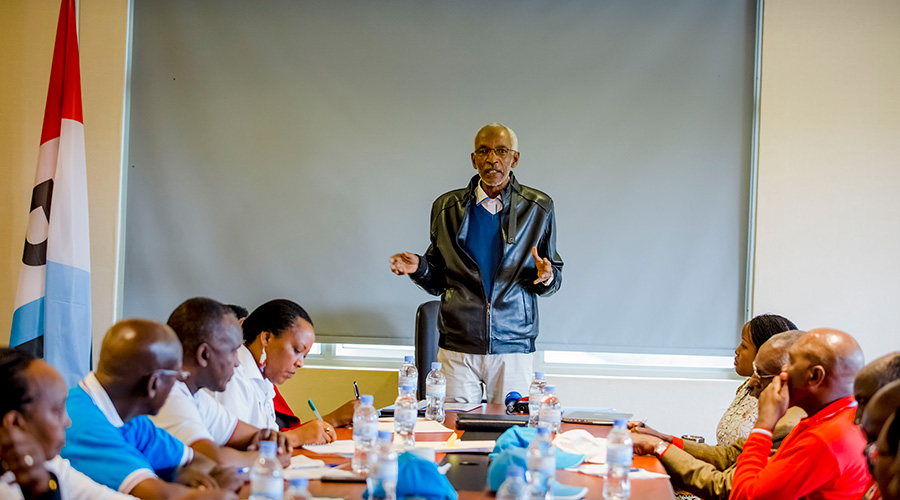 Ngarambe addresses RPF-Inkotanyi senators caucus in Rusororo Sector, Gasabo District on January 19, 2020. / Courtesy