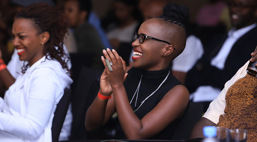 Entertainers treated comedy fans to a memorable night of rib cracking jokes and laughter.