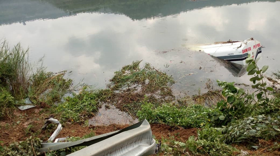 A truck carrying 40 litres of fuel veered off the road and sunk in Lake Kivu on Thursday. 