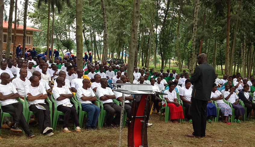 The Minister of Justice Johnston Busingye speaks to some of the former anti-Rwanda militia at Mutobo Demobilisation and Reintegration Centre in Musanze District.