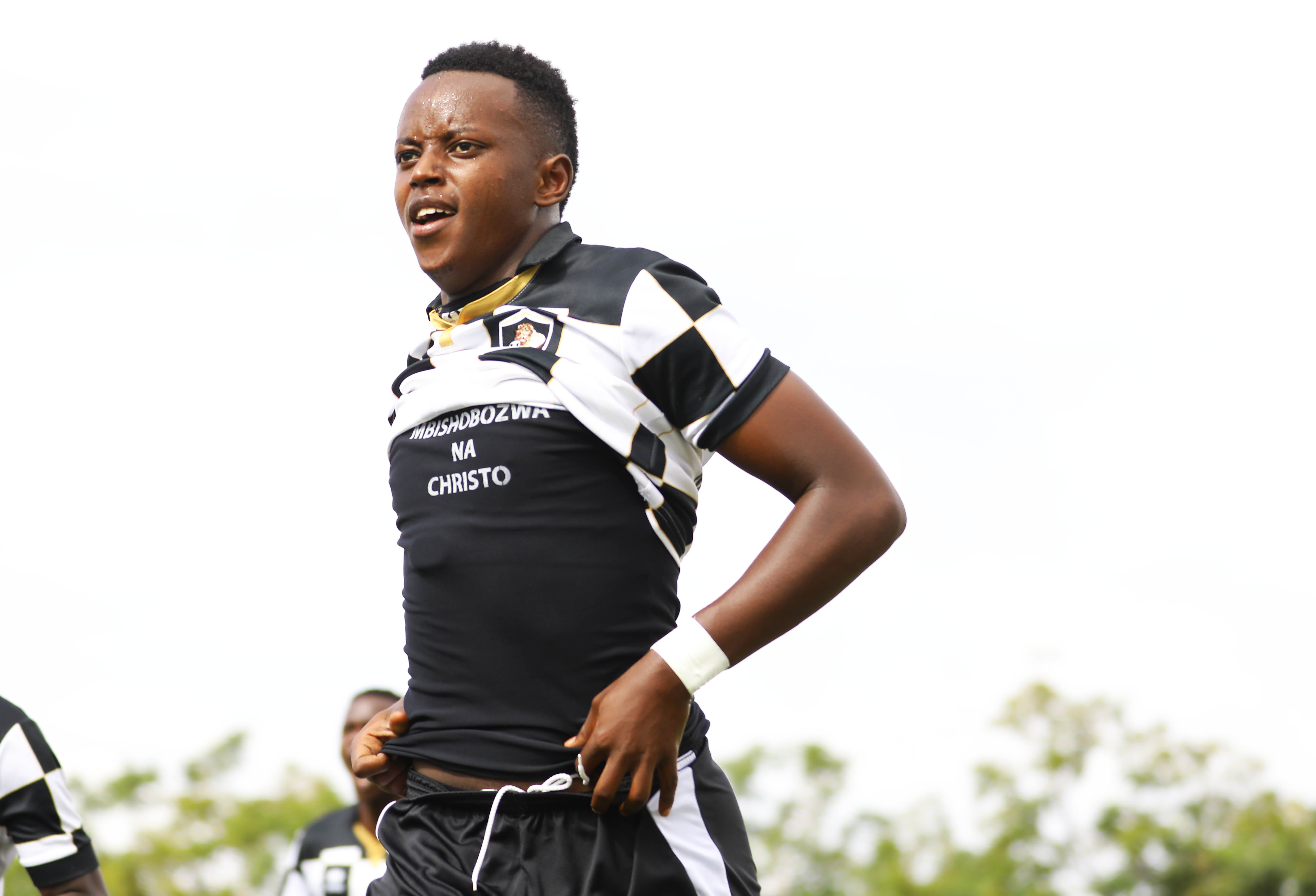 APR FC striker Innocent Nshuti (right) celebrates his lone goal during the league match against SC Kiyovu at Kigali Stadium yesterday. / Sam Ngendahimana.