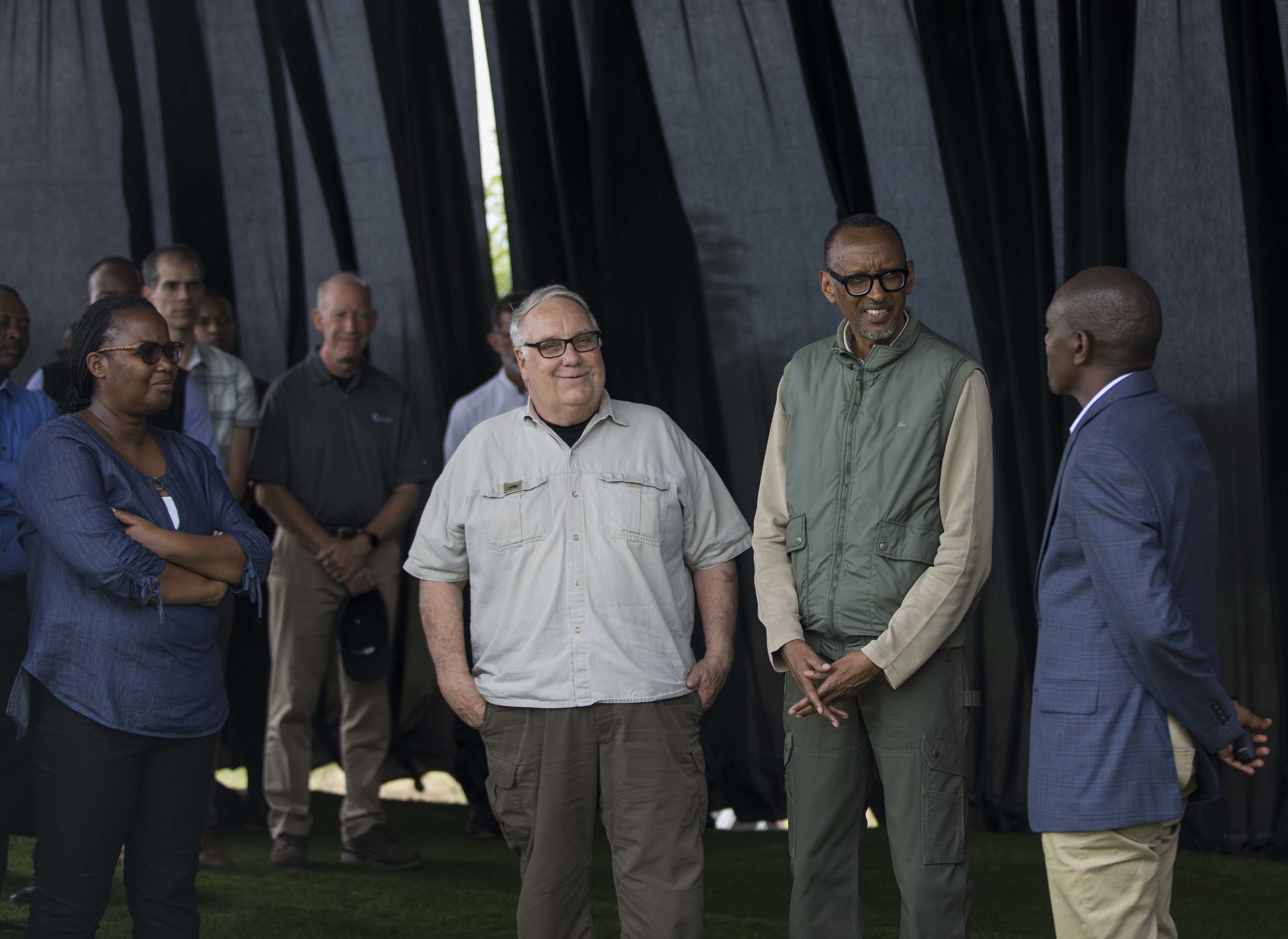 President Paul Kagame during the inauguration of the Nasho solar-powered irrigation project in Kirehe District on Wednesday. The President is flanked by American philanthropist Howard Buffett, Agriculture and Animal Resources minister Geraldine Mukeshimana (2nd left) and Eastern Province governor Fred Mufulukye (left). The Howard Graham Buffett Foundation-backed US$39 million project is already having significant impact on the productivity of farmers in the area. / Village Urugwiro