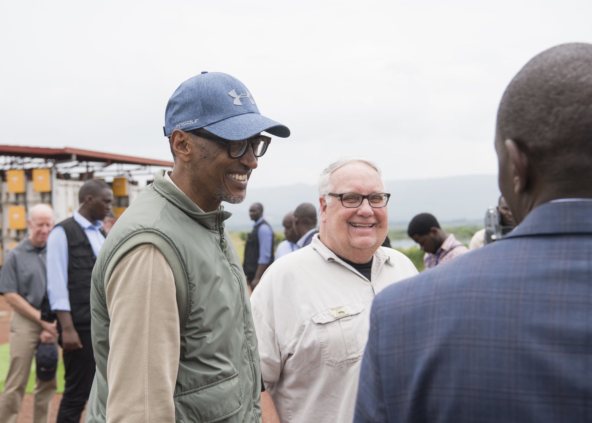 President Paul Kagame during the inauguration of the Nasho solar-powered irrigation project in Kirehe District on Wednesday. The President is flanked by American philanthropist Howard Buffett, Agriculture and Animal Resources minister Geraldine Mukeshimana (2nd left) and Eastern Province governor Fred Mufulukye (left). The Howard Graham Buffett Foundation-backed US$39 million project is already having significant impact on the productivity of farmers in the area. / Village Urugwiro President Paul Kagame during the inauguration of the Nasho solar-powered irrigation project in Kirehe District on Wednesday. The President is flanked by American philanthropist Howard Buffett, Agriculture and Animal Resources minister Geraldine Mukeshimana (2nd left) and Eastern Province governor Fred Mufulukye (left). The Howard Graham Buffett Foundation-backed US$39 million project is already having significant impact on the productivity of farmers in the area. / Village Urugwiro