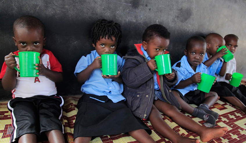 Children take porridge at Mageragere Early Childhood Development Centre in Nyarugenge District. / Photo: File.