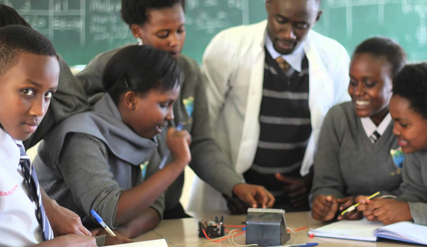 Students during a lesson. Schools were closed for at least two weeks to minimise spread of COVID-19. / Net photo.