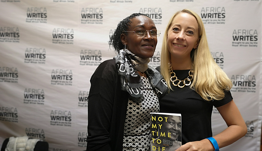 Yolande Mukagasana (left) and Dr Zoe Norridge, who translated the book u2018La mort ne veut pas de moiu2019 into English. / Photo: Net.