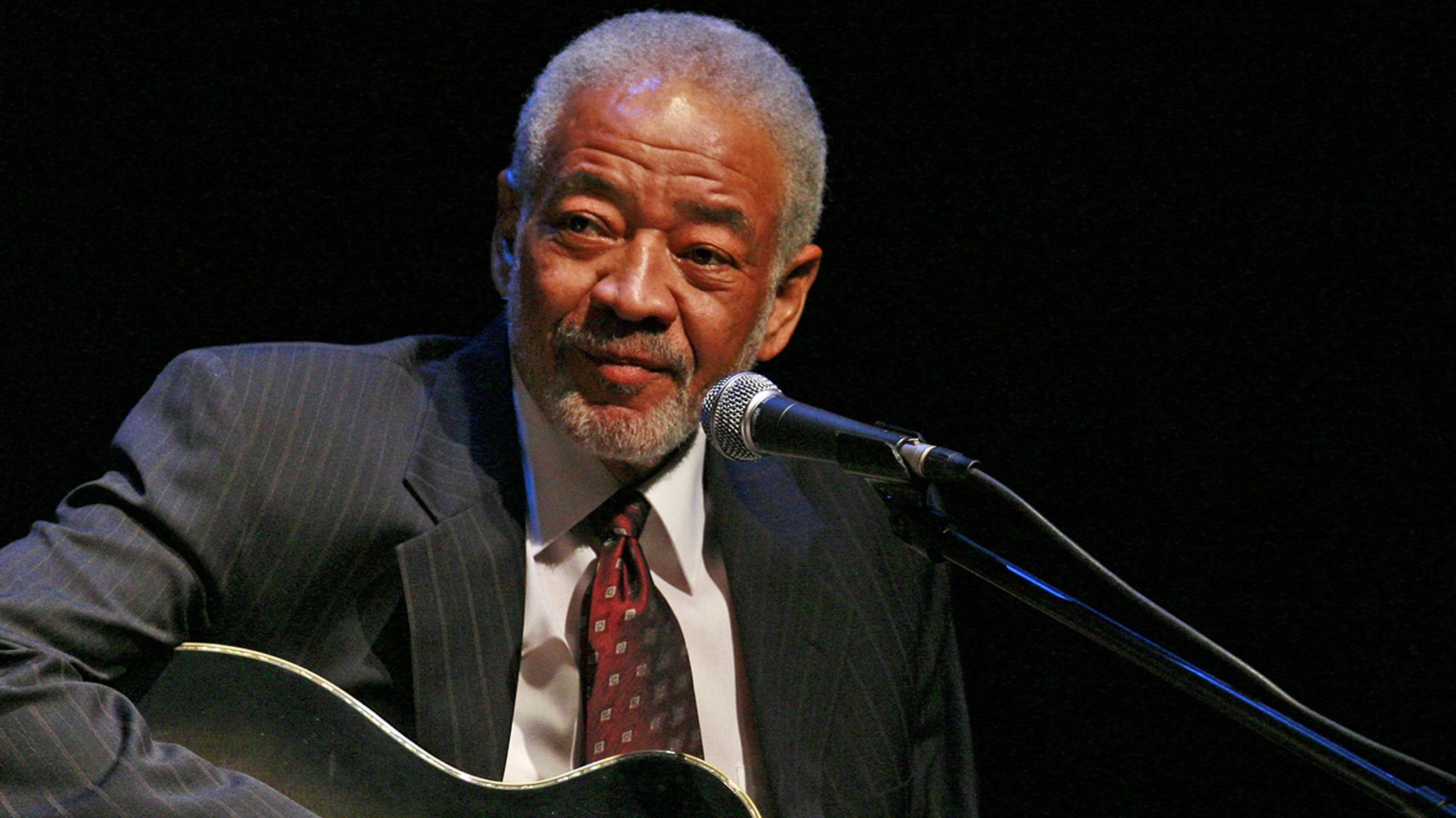 Bill Withers dies of heart complications. Net.
