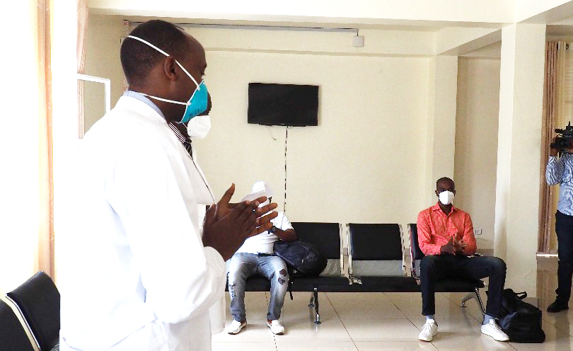 Dr Sabin Nsanzimana, the Director-General of Rwanda Biomedical Centre, speaks to people who were discharged at Kanyinya health facility on Sunday, April 5. 
