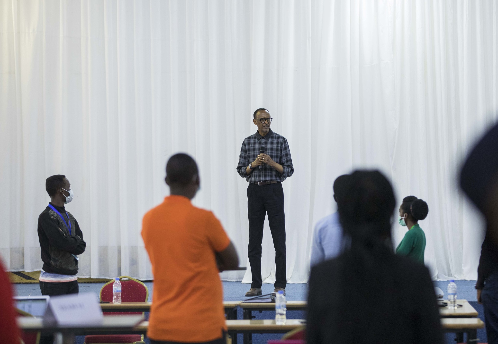 President Kagame addresses members of the taskforce leading the country's response to coronavirus at the Command Post at Kigali Conference and Exhibition Village. The Head of State commended the teamu2019s selflessness, patriotism and professionalism which has involved risking their health for the benefit of the country. 