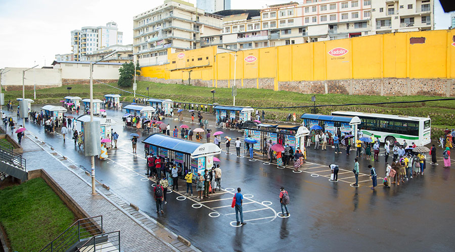 downtown taxi park has resumed to operate after 40 days of lockdown. / Photo by Dan Nsengimana