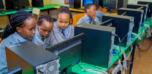 Sparrow School students during ICT practice before COVID-19 outbreak .Parents whose students have been allowed to further their studies online during the COVID-19 pandemic are protesting new fees structures. 