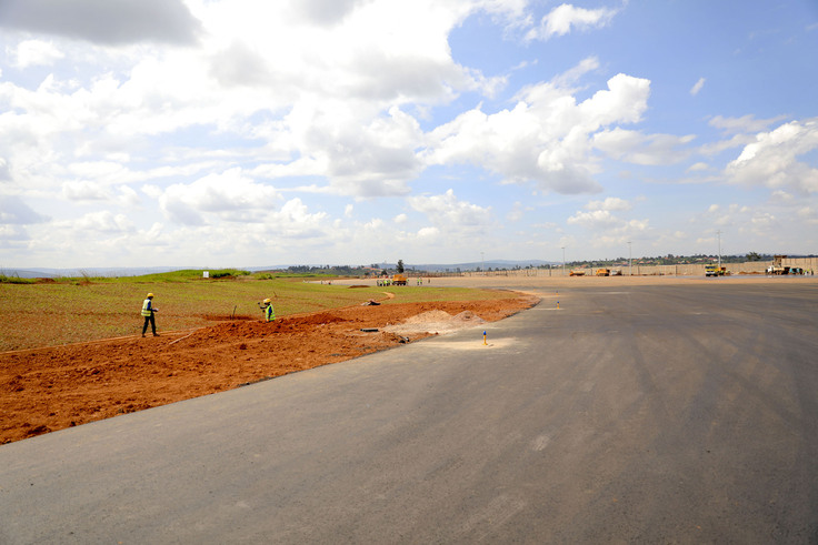 The airport will also get a new service road which stretches 3.3 kilometres and it is expected to minimize disruptions or risks that may arise on ground. / Photo: Olivier Mugwiza.