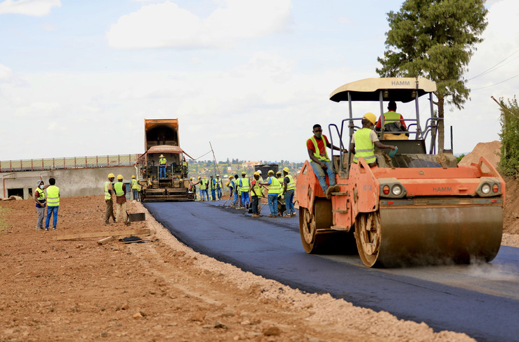 The airport will also get a new service road which stretches 3.3 kilometres and it is expected to minimize disruptions or risks that may arise on ground. / Photo: Olivier Mugwiza.