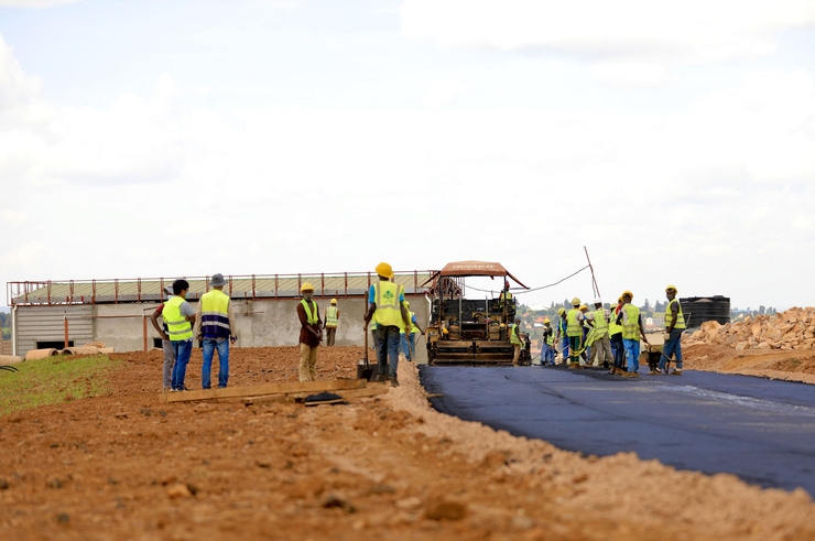 The airport will also get a new service road which stretches 3.3 kilometres and it is expected to minimize disruptions or risks that may arise on ground. / Photo: Olivier Mugwiza.