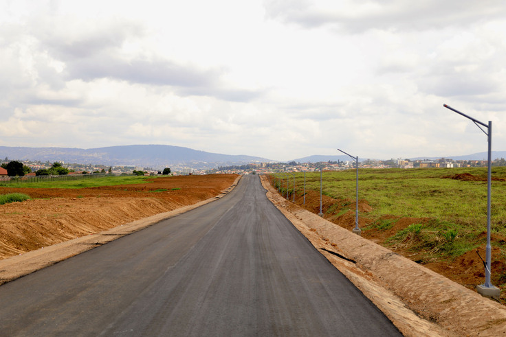 The airport will also get a new service road which stretches 3.3 kilometres and it is expected to minimize disruptions or risks that may arise on ground. / Photo: Olivier Mugwiza.