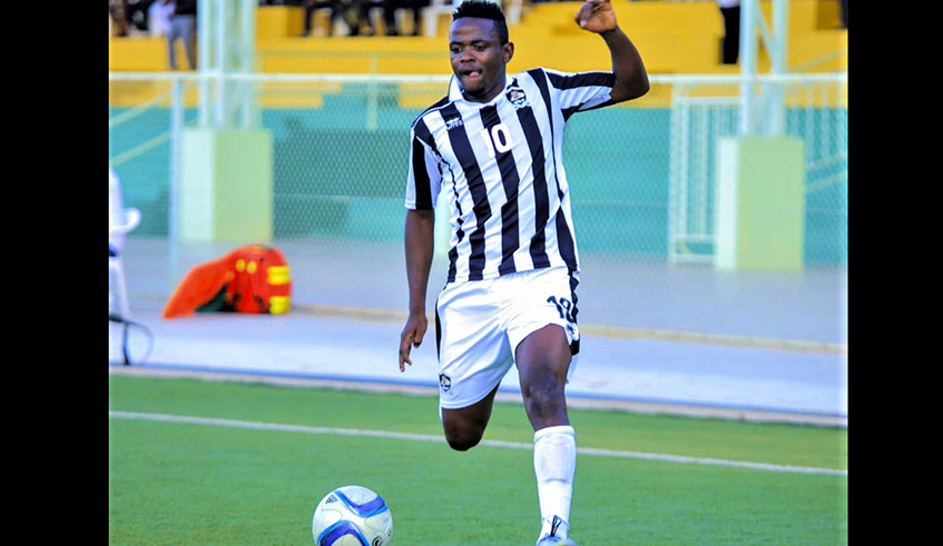 Muhadjiri Hakizimana was named as the Player of the Year for the 2017-18 Rwanda Premier League season. / Net