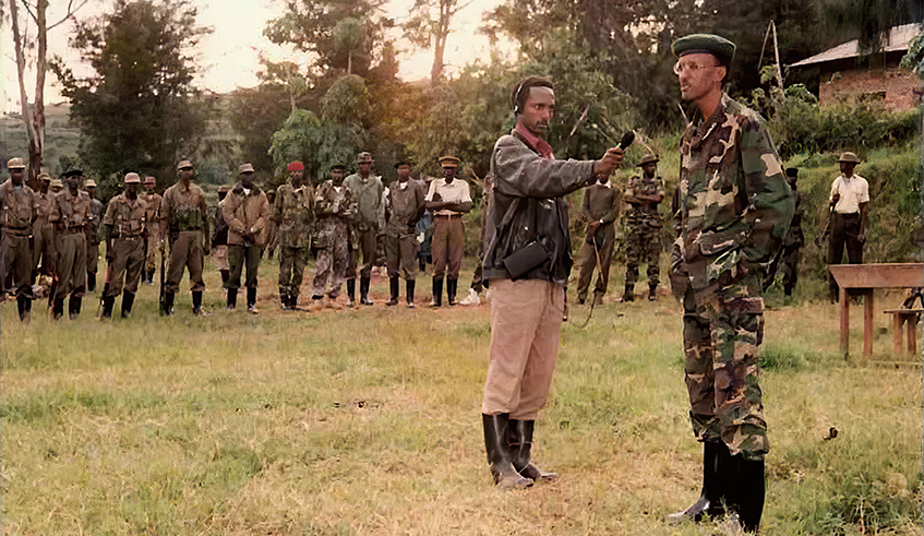 Kagame, then RPA Chairman of High Command, sees off the 600 troops that constituted the 3rd Battalion before their departure for Kigali at Mulindi (Gicumbi District) on December 28, 1993. / Photos: Courtesy.
