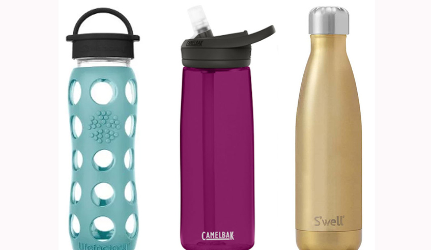 Reusable water bottles are environmentally friendly, durable, safe, and easy-to-clean. / Net photo.