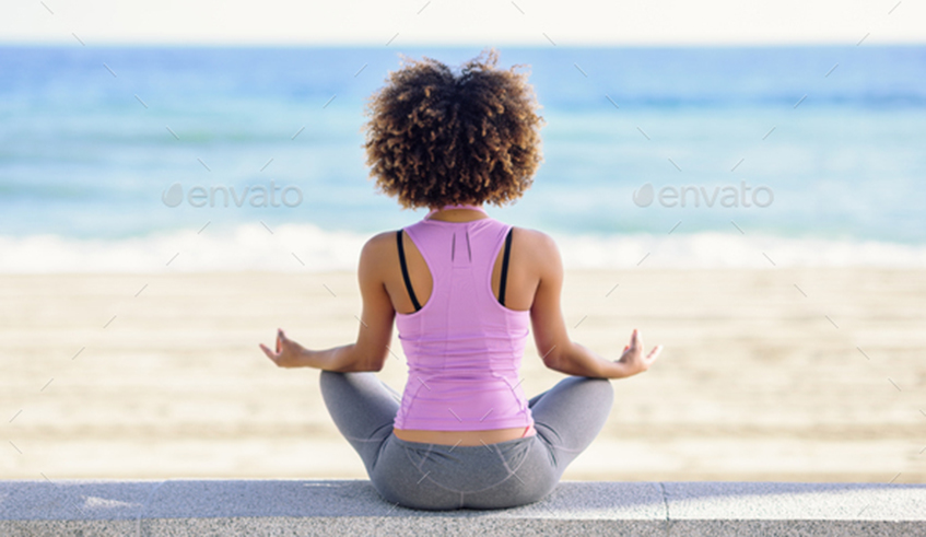 Not only does yoga soothe your digestive system, it can also provide relief from painful menstrual cramps. / Net photos