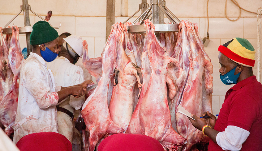 Rusizi abattoir can only slaughter 60 cows, 100 goats, 70 pigs per day due to use of outdated slaughtering methods. / Photo: File.