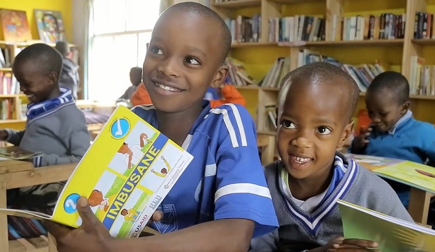 kids at Agati library in Musanze before the Covid-19 pandemic. / Net photo.