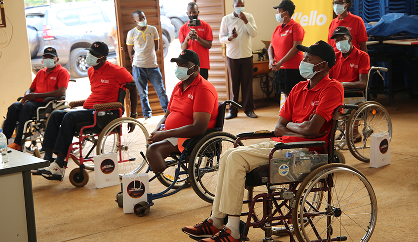Broadband Systems Corporation and MTN Donate 100 Smart Phones to the combatants living with disabilities through Connect Rwanda on Friday . / photos by Craish Bahizi