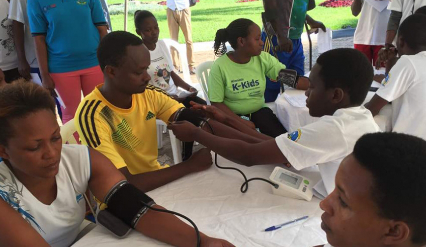 Participants during a previous car-free day routine get their blood pressure checked / Photo: File. 