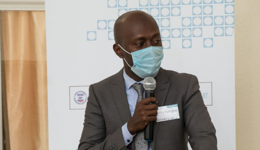 Nyirigira Addresing the participants during a four day cooperative leardeship seminar in Kigali.