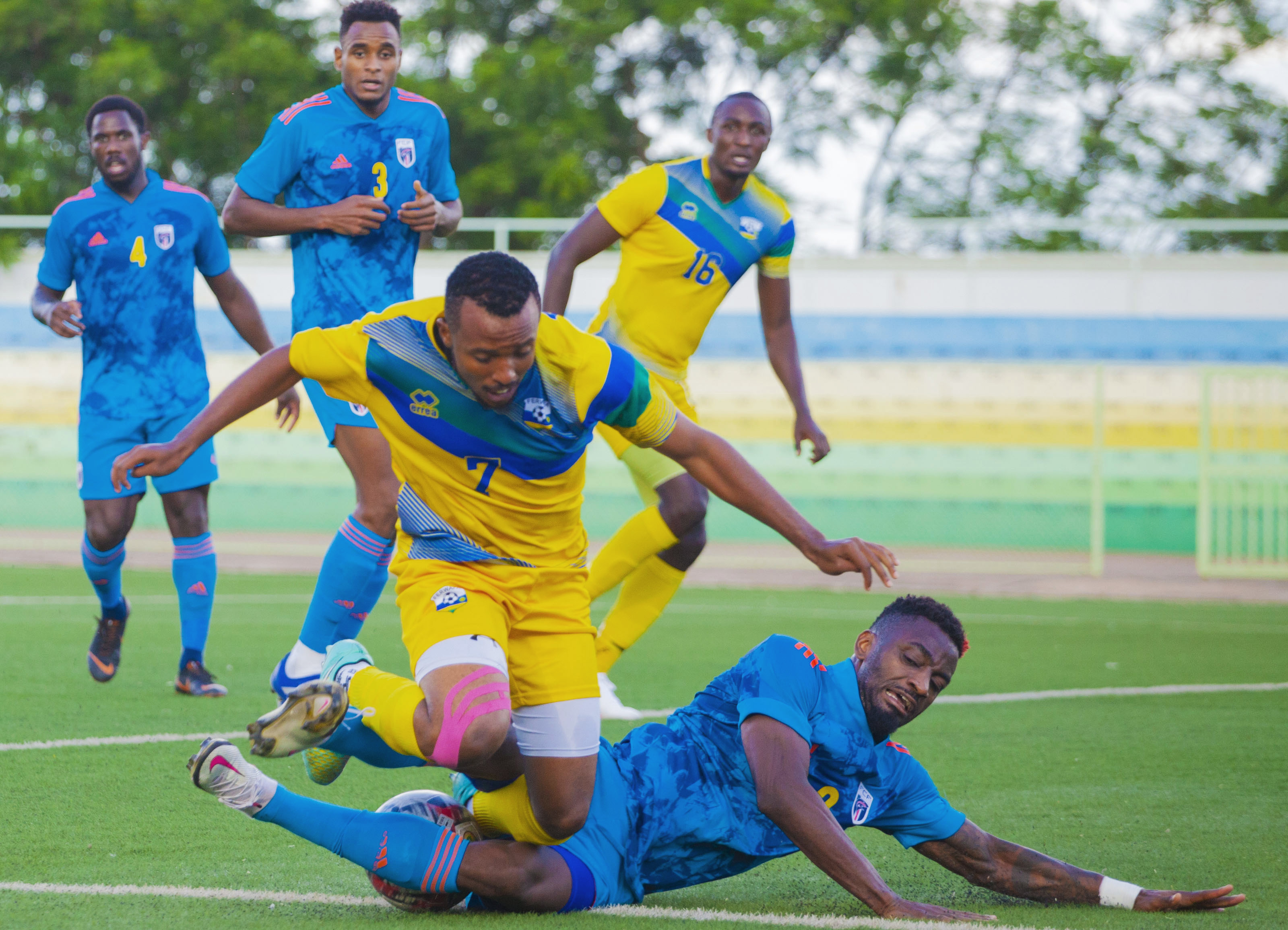 National football team winger Savio Nshuti u00a0battles for the ball with Cape Verde Left back Jamiro Monteiro during a goalless draw at Kigali Stadium on November 17. Photo by Hardi Uwihanganye