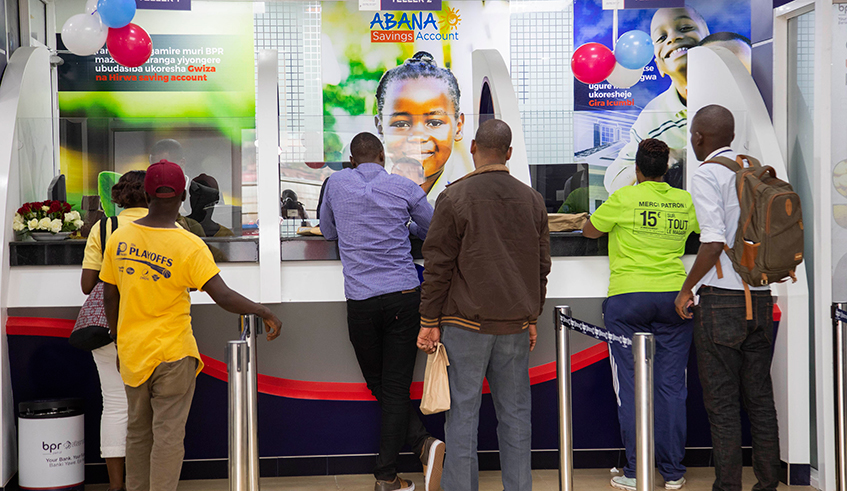 Clients at Banque Populaire Nyabugogo branch in February 2020. / Photo: Sam Ngendahimana.