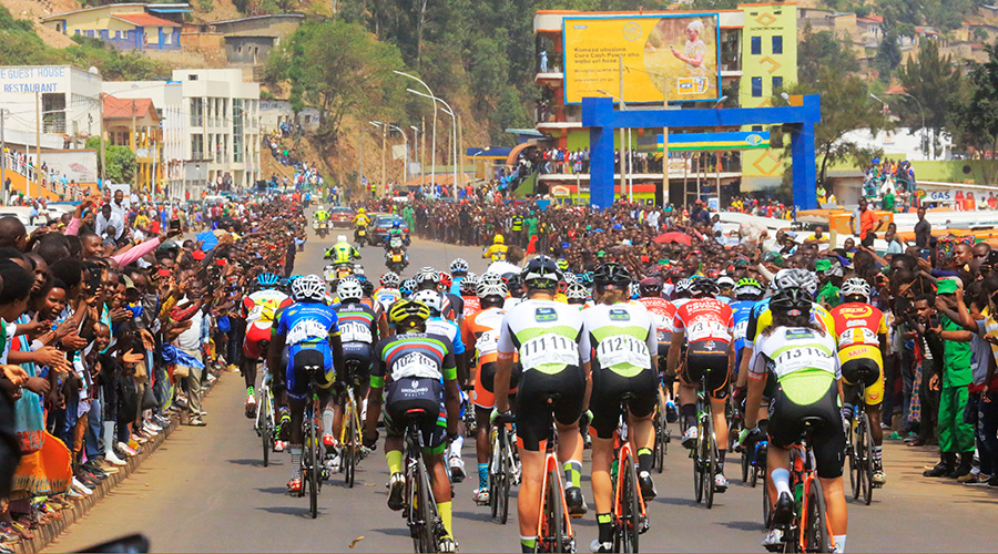 Tour du Rwanda riders on their route to Huye during the second stage of Tour du Rwanda 2018 at Nyabugogo. 