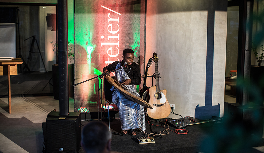 Inanga player Deo Munyakazi took the audience back in time with traditional music. / Courtesy.