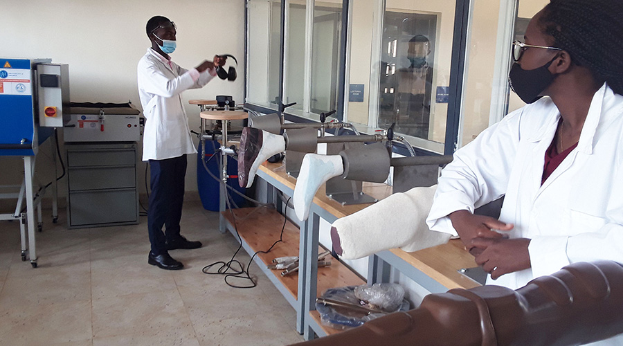 The laboratory is expected to help train students in prosthetics department at UR College of Medicine and Health Science and also produce prostheses. 