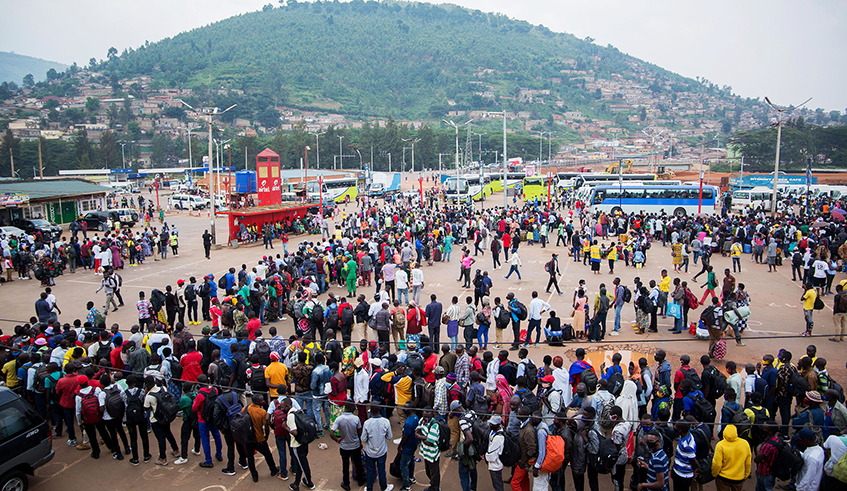 Thousands of passengers were facilitated by authorities to travel from Nyabugogo Taxi and Bus Park back to their respective home districts in the countryside on Tuesday as City of Kigali entered into a two-week lockdown. / Photo: Dan Nsengiyumva.