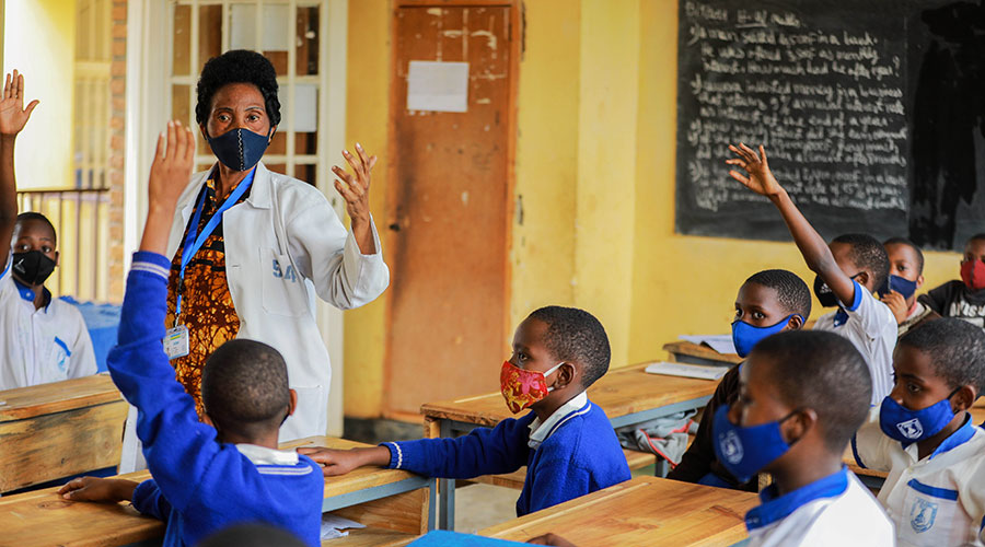 Students participation during a class at Groupe Scolaire Kicukiro on January 13, 2021 . / Dan Nsengiyumva