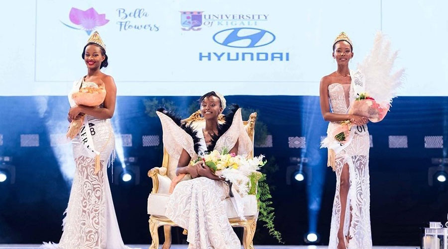 The finalists of Miss Rwanda 2021, Witness Umutoni (left), Grace Ingabire (center) and Amanda Akaliza. 