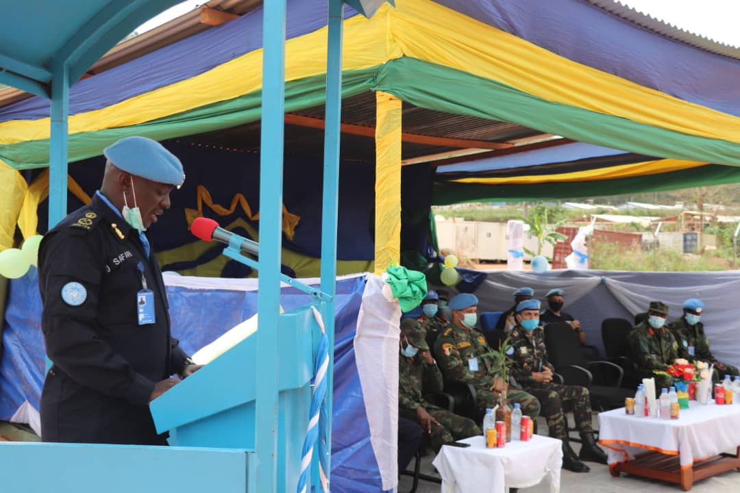 ACP Safari delivering his remarks at the decoration ceremony.