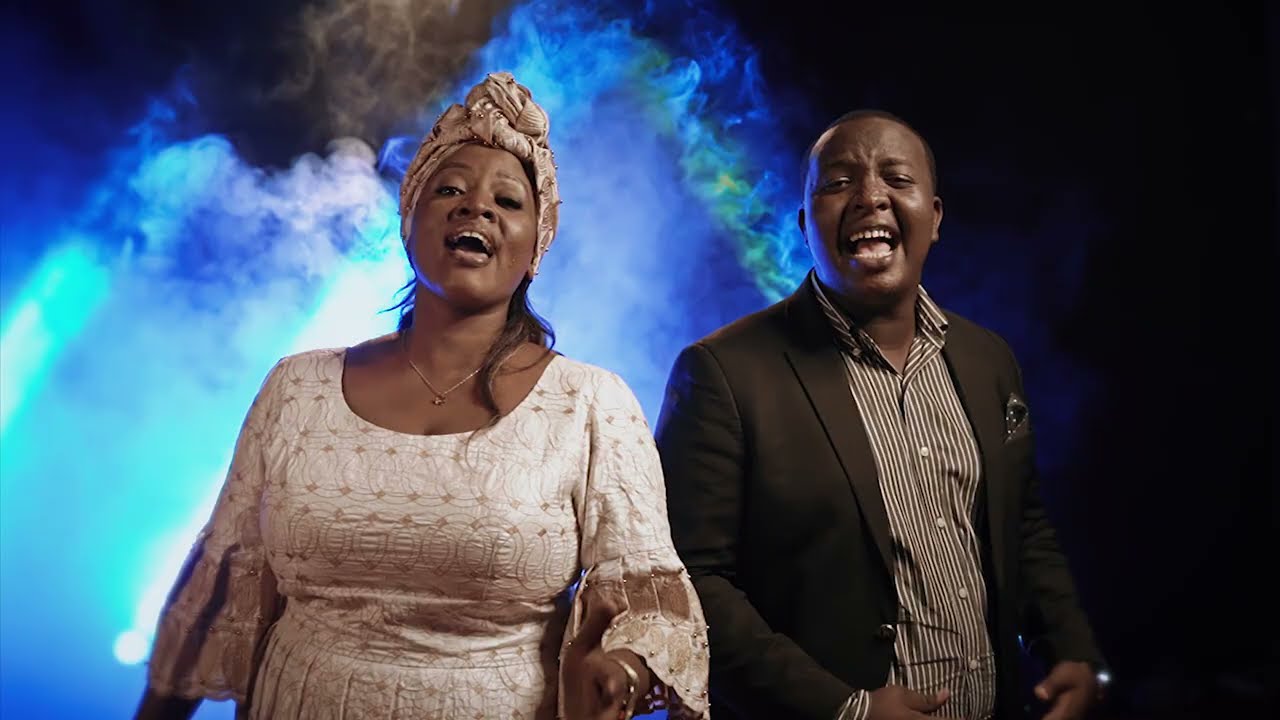 Aline Gahongayire and Serge Rugamba in one of the scenes in their u201cUmwami Yesuu201d video. 