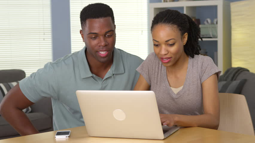 Performance evaluation helps in setting the right employee expectations. 