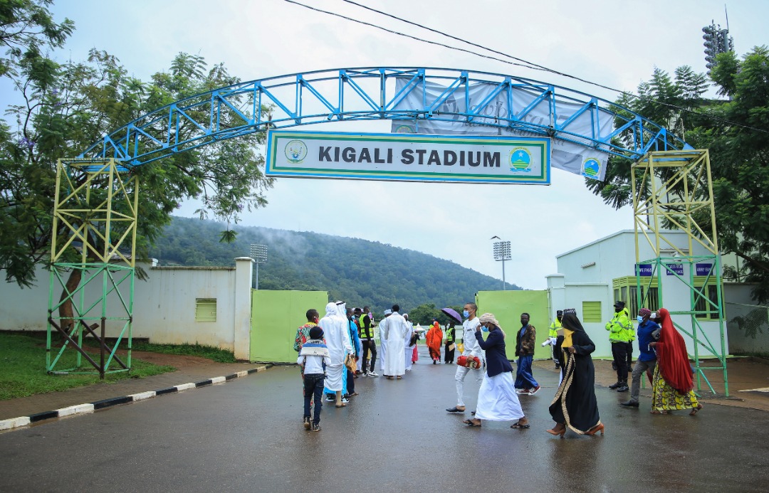 Muslims in Kigali braved the morning rain to attend Eid prayers. (Dan Nsengiyumva)