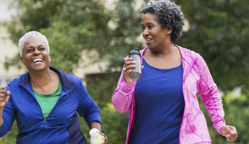 Body movement can support your digestion by promoting stimulation of the stomach and intestines, causing food to move through more rapidly. Photos: Net