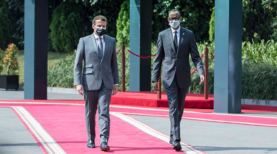 President Paul Kagame welcomes his French counterpart Emmanuel Macron at Village Urugwiro on Thursday, May 27. The two Heads of State say that the commencement of new ties and relationships is a result of courage and truth in the history of the two countries. 