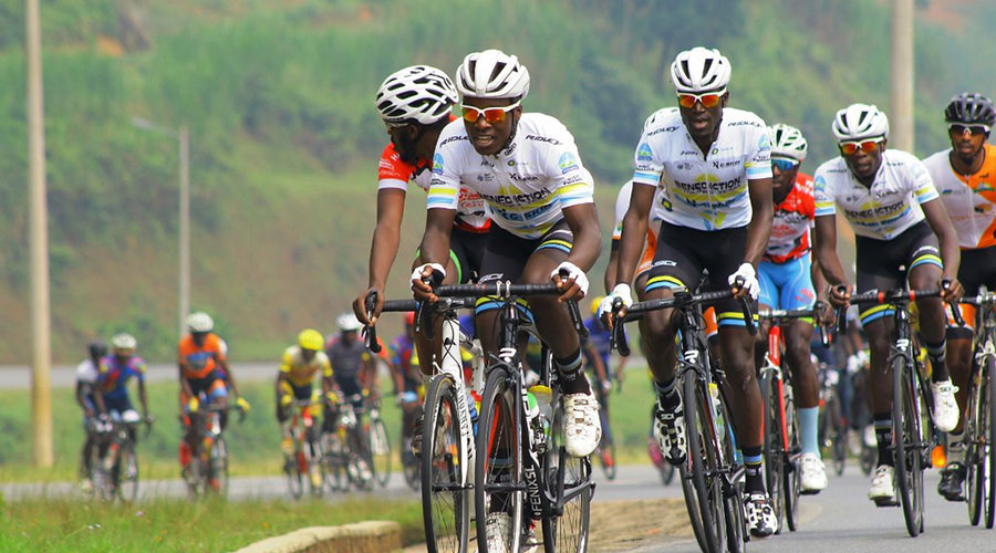 The national road championships attract riders from all the local 17 clubs, available foreign-based professionals. 