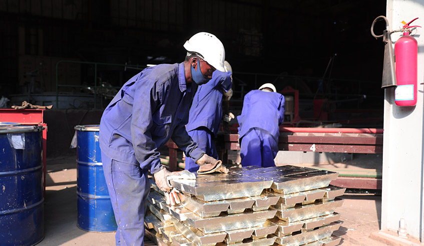 Workers at LuNa Smelter ,the sole producer and exporter of tin in both Eastern and Central Africa. / Photo: Sam Ngendahimana.