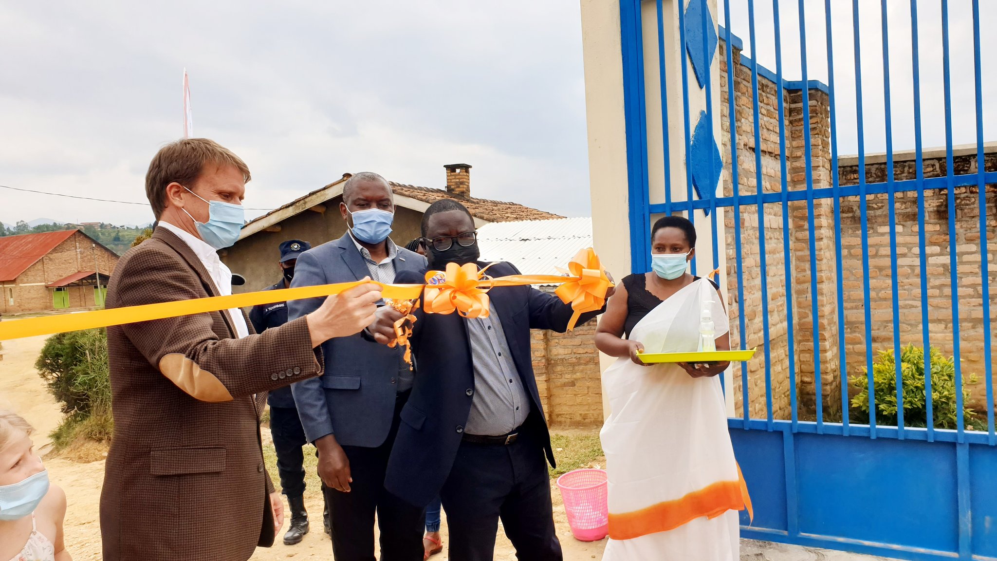 World Vision Rwanda National Director Sean Kerrigan and Governor Francois Habitegeo inaugurating youth empowerment centre in Ngororero.