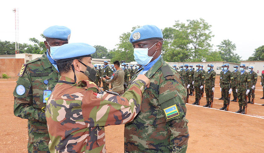 Rwandan peacekeepers serving under the United Nations Mission in South Sudan (UNMISS) were today decorated with UN medals for their contribution to peace keeping . / Courtesy